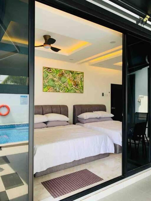 Abbie'S Private Pool Villa Bukit Mertajam Penang Exterior foto